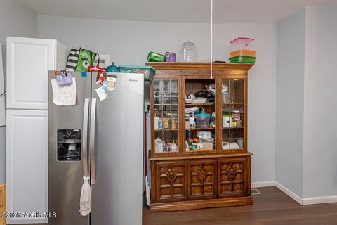 Tiny photo for 814 Stillman Street, Toledo, OH 43605 (MLS # 10002959)