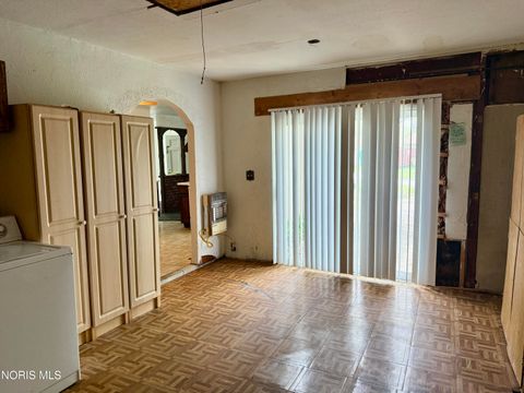 Tiny photo for 101 Abbotswood Drive, Toledo, OH 43615 (MLS # 10006935)