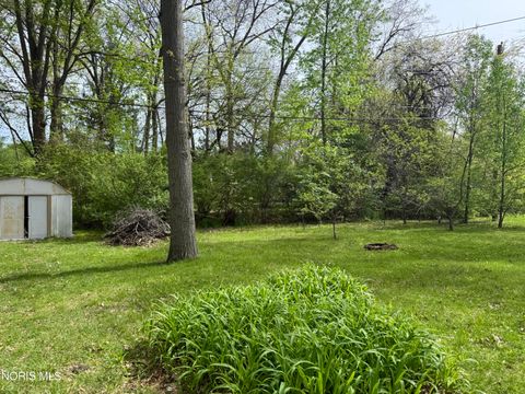 Tiny photo for 101 Abbotswood Drive, Toledo, OH 43615 (MLS # 10006935)