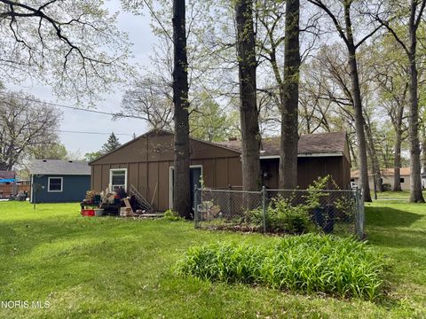 Tiny photo for 101 Abbotswood Drive, Toledo, OH 43615 (MLS # 10006935)