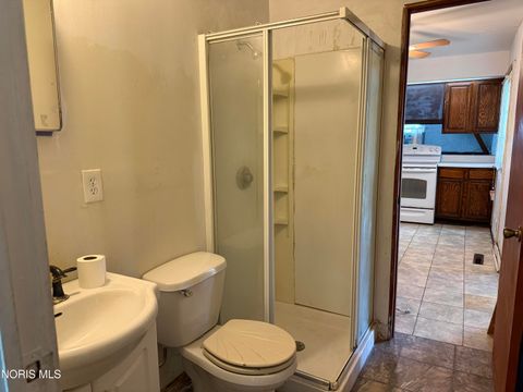 Tiny photo for 101 Abbotswood Drive, Toledo, OH 43615 (MLS # 10006935)