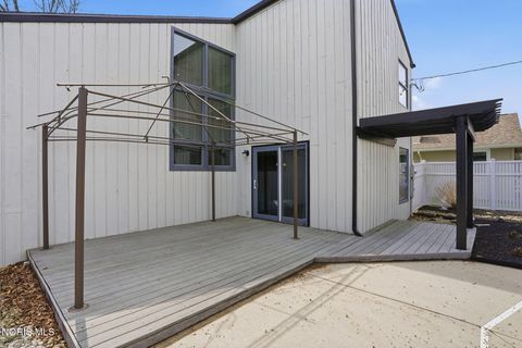 Tiny photo for 156 Marilyn Drive, Findlay, OH 45840 (MLS # 10006009)