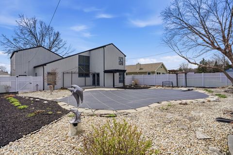 Tiny photo for 156 Marilyn Drive, Findlay, OH 45840 (MLS # 10006009)