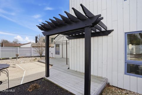 Tiny photo for 156 Marilyn Drive, Findlay, OH 45840 (MLS # 10006009)