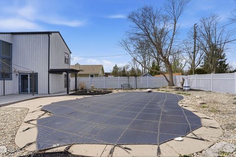 Tiny photo for 156 Marilyn Drive, Findlay, OH 45840 (MLS # 10006009)