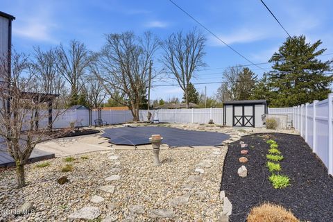 Tiny photo for 156 Marilyn Drive, Findlay, OH 45840 (MLS # 10006009)