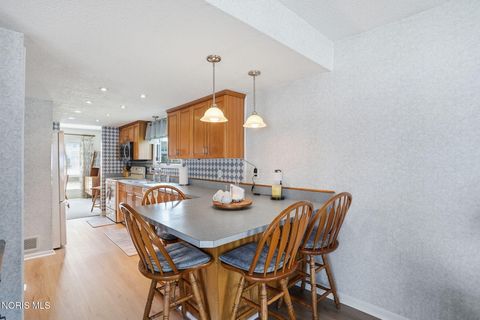 Tiny photo for 156 Marilyn Drive, Findlay, OH 45840 (MLS # 10006009)