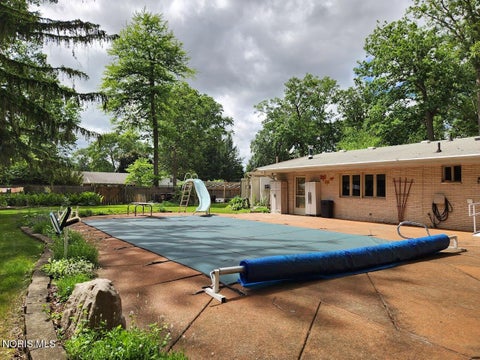 Tiny photo for 102 Oak Street, Swanton, OH 43558 (MLS # 10009374)