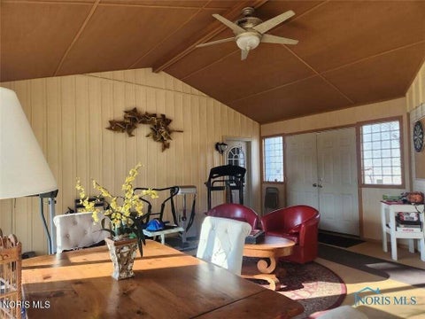 Tiny photo for 102 Oak Street, Swanton, OH 43558 (MLS # 10009374)