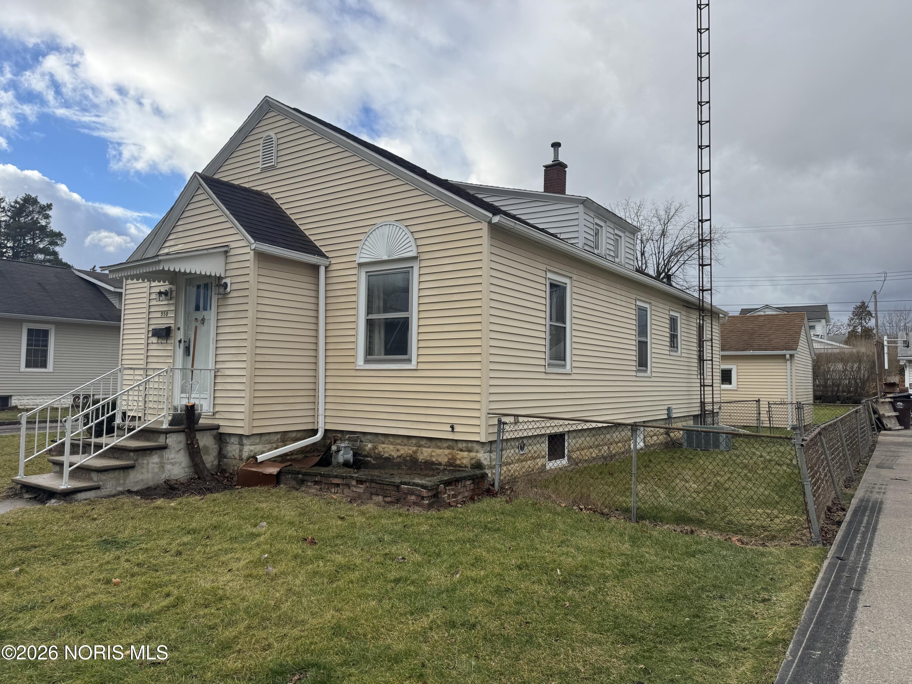 950 Washington Avenue