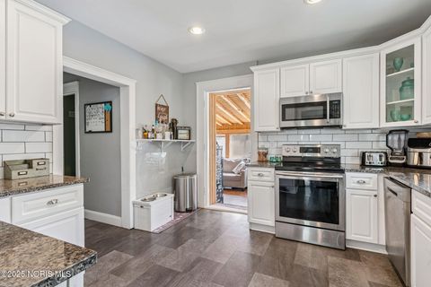 Tiny photo for 535 W Lima Street, Findlay, OH 45840 (MLS # 10000234)