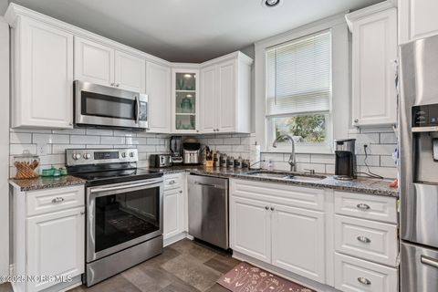 Tiny photo for 535 W Lima Street, Findlay, OH 45840 (MLS # 10000234)