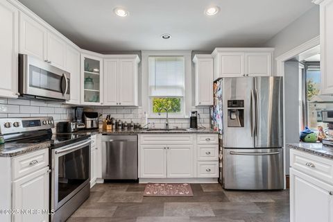 Tiny photo for 535 W Lima Street, Findlay, OH 45840 (MLS # 10000234)