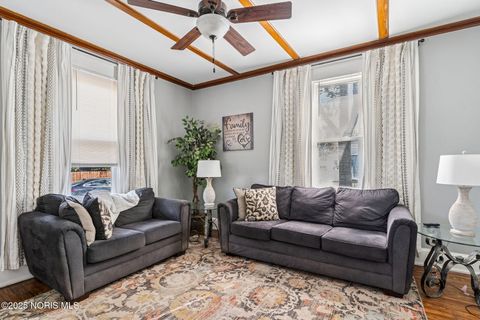 Tiny photo for 535 W Lima Street, Findlay, OH 45840 (MLS # 10000234)