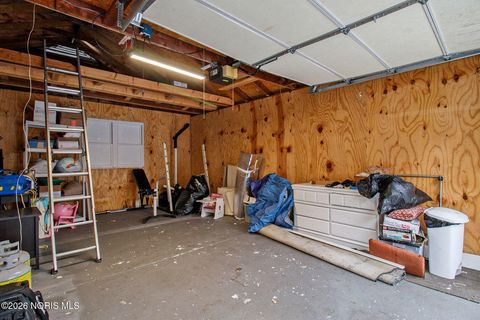 Tiny photo for 2444 Grantwood Drive, Toledo, OH 43613 (MLS # 10003188)