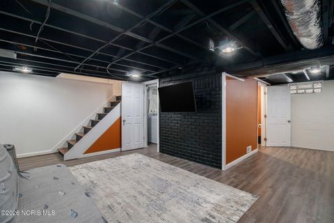 Tiny photo for 2444 Grantwood Drive, Toledo, OH 43613 (MLS # 10003188)