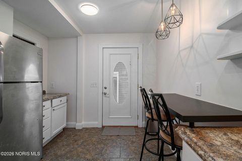 Tiny photo for 2444 Grantwood Drive, Toledo, OH 43613 (MLS # 10003188)