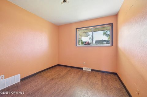 Tiny photo for 4492 283rd Street, Toledo, OH 43611 (MLS # 10000708)