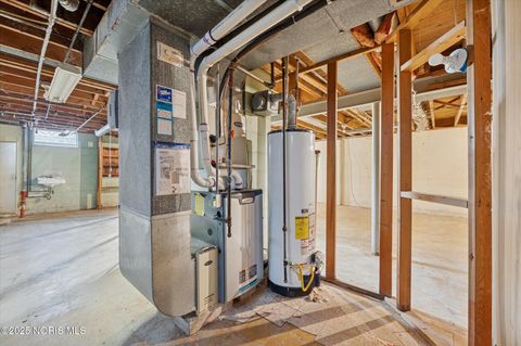 Tiny photo for 4492 283rd Street, Toledo, OH 43611 (MLS # 10000708)