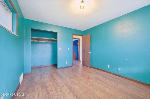 Tiny photo for 4492 283rd Street, Toledo, OH 43611 (MLS # 10000708)