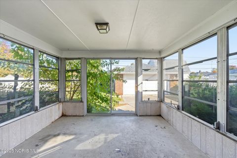 Tiny photo for 4492 283rd Street, Toledo, OH 43611 (MLS # 10000708)