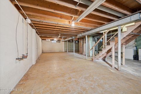 Tiny photo for 4492 283rd Street, Toledo, OH 43611 (MLS # 10000708)