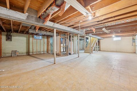 Tiny photo for 4492 283rd Street, Toledo, OH 43611 (MLS # 10000708)