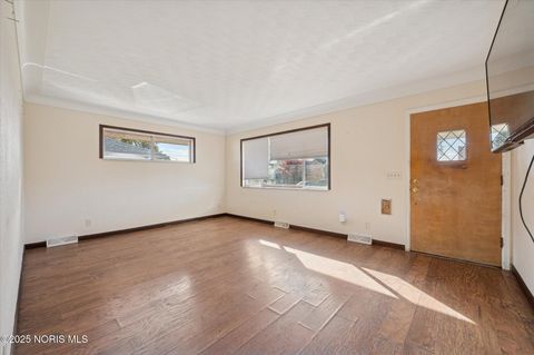 Tiny photo for 4492 283rd Street, Toledo, OH 43611 (MLS # 10000708)