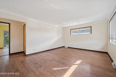 Tiny photo for 4492 283rd Street, Toledo, OH 43611 (MLS # 10000708)