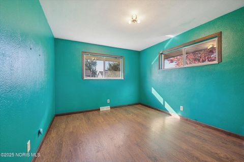 Tiny photo for 4492 283rd Street, Toledo, OH 43611 (MLS # 10000708)