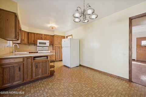 Tiny photo for 4492 283rd Street, Toledo, OH 43611 (MLS # 10000708)