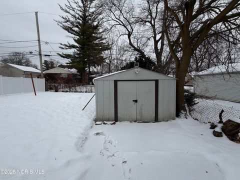 Tiny photo for 710 N Byrne Road, Toledo, OH 43607 (MLS # 10002176)