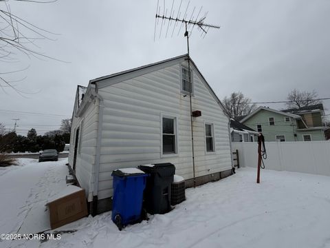 Tiny photo for 710 N Byrne Road, Toledo, OH 43607 (MLS # 10002176)