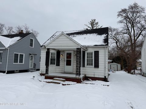 Photo of 710 N Byrne Road, Toledo, OH 43607 (MLS # 10002176)