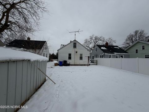 Tiny photo for 710 N Byrne Road, Toledo, OH 43607 (MLS # 10002176)