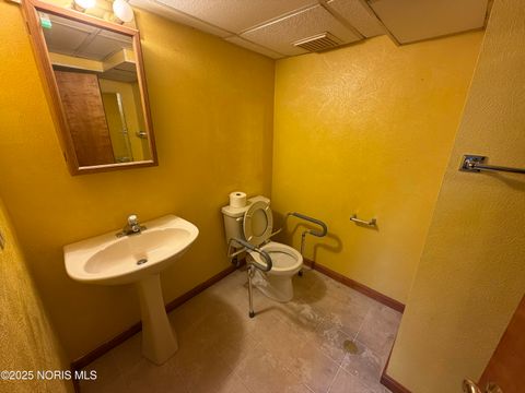 Tiny photo for 710 N Byrne Road, Toledo, OH 43607 (MLS # 10002176)