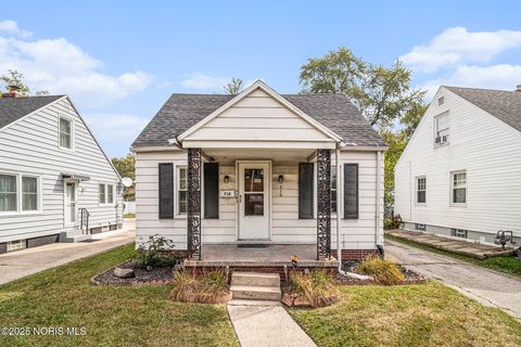 Tiny photo for 710 N Byrne Road, Toledo, OH 43607 (MLS # 10002176)