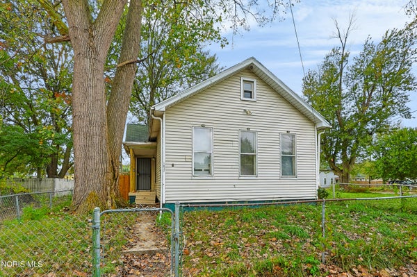 1617 MULBERRY ST, TOLEDO, OH 43608 - Image 2befae7e686cd91f77d55dcbf7a0f0e5/729802121
