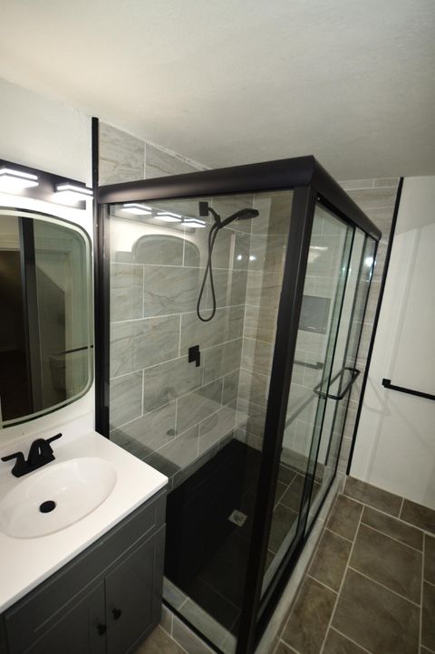 Tiny photo for 4106 Vermaas Avenue, Toledo, OH 43612 (MLS # 10000118)
