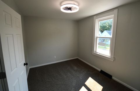 Tiny photo for 4106 Vermaas Avenue, Toledo, OH 43612 (MLS # 10000118)