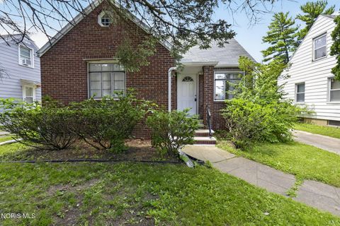 Homes For Sale - 345 Kopernik Avenue<br/> Toledo, OH 43607