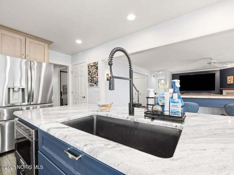 Tiny photo for 4710 305th Street, Toledo, OH 43611 (MLS # 10000898)