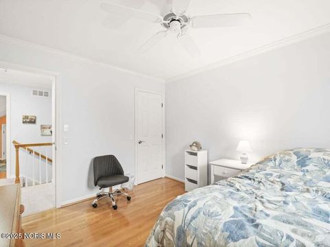 Tiny photo for 4710 305th Street, Toledo, OH 43611 (MLS # 10000898)