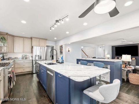 Tiny photo for 4710 305th Street, Toledo, OH 43611 (MLS # 10000898)