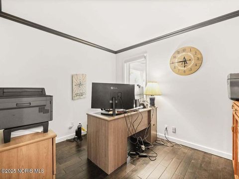 Tiny photo for 4710 305th Street, Toledo, OH 43611 (MLS # 10000898)