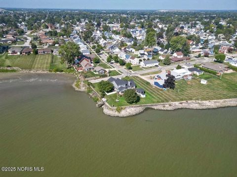 Tiny photo for 4710 305th Street, Toledo, OH 43611 (MLS # 10000898)