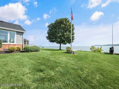 Tiny photo for 4710 305th Street, Toledo, OH 43611 (MLS # 10000898)