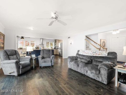 Tiny photo for 4710 305th Street, Toledo, OH 43611 (MLS # 10000898)