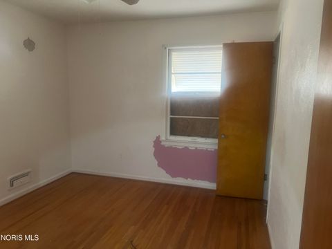 Tiny photo for 17 W Pearl Street, Toledo, OH 43608 (MLS # 10005376)
