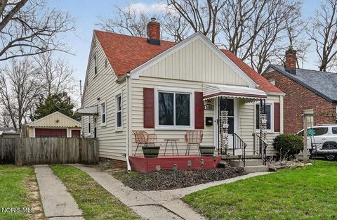 Photo of 3656 Anderson Parkway, Toledo, OH 43613 (MLS # 10005615)